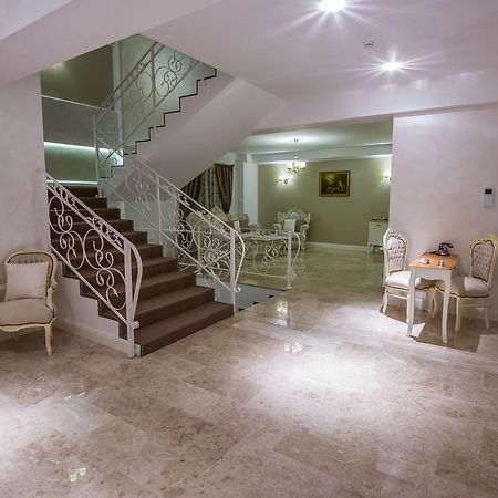 Hotel French Boutique à Braşov Extérieur photo