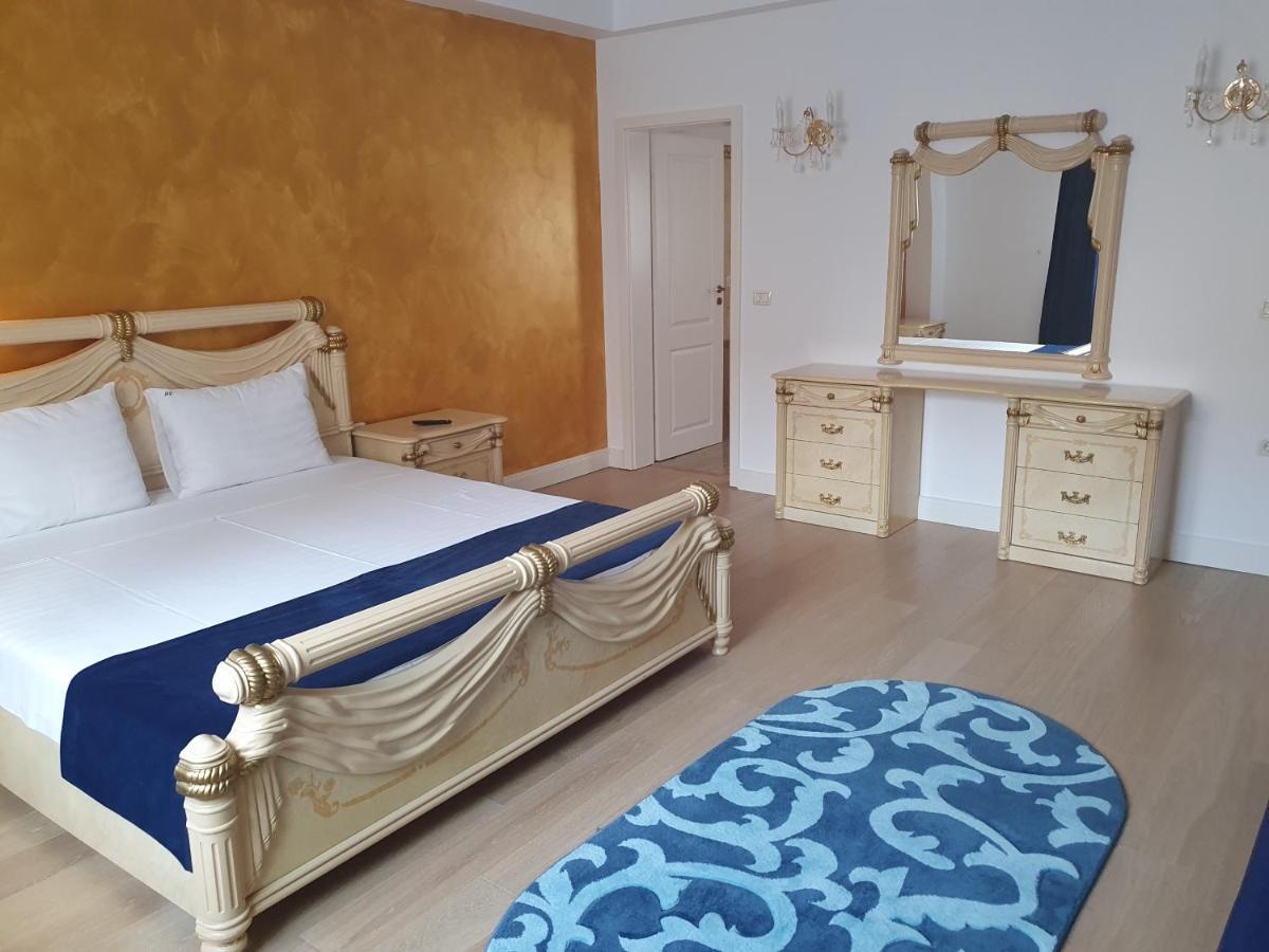 Hotel French Boutique à Braşov Extérieur photo