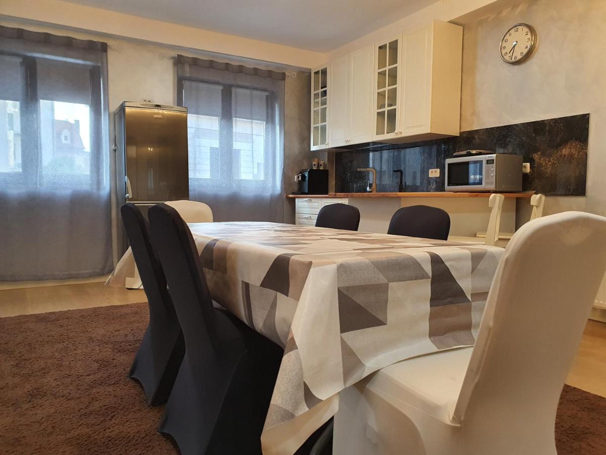 Hotel French Boutique à Braşov Extérieur photo