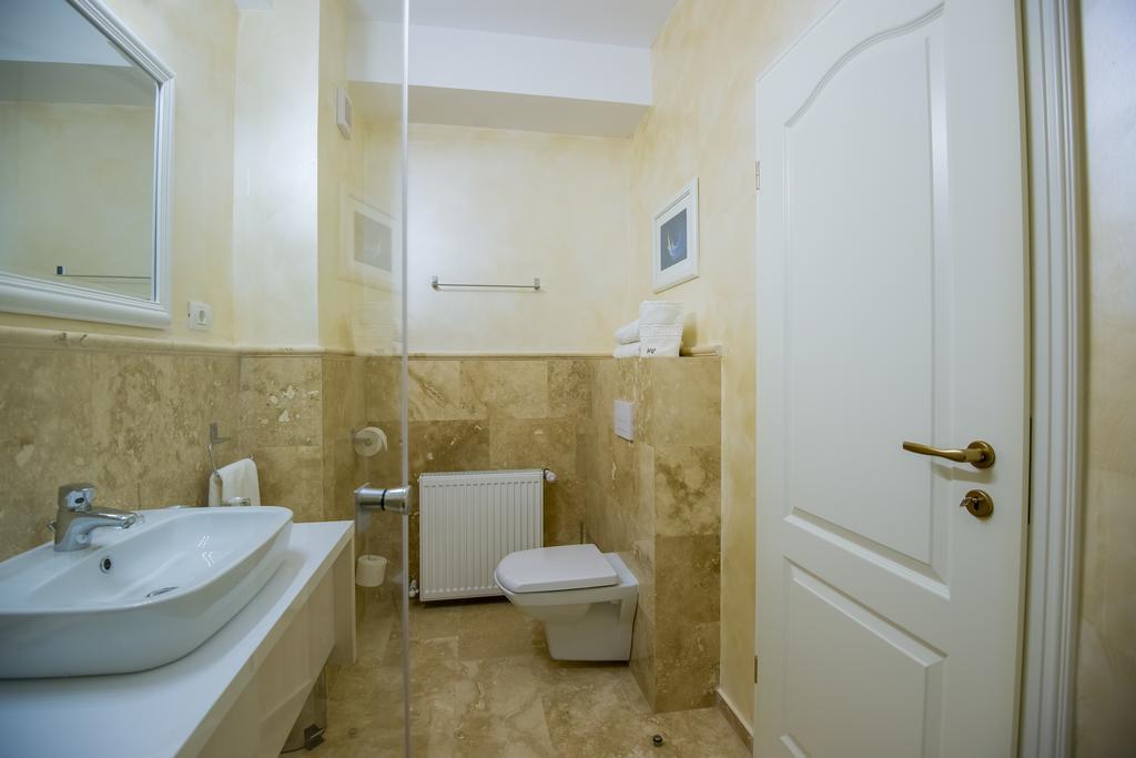 Hotel French Boutique à Braşov Extérieur photo