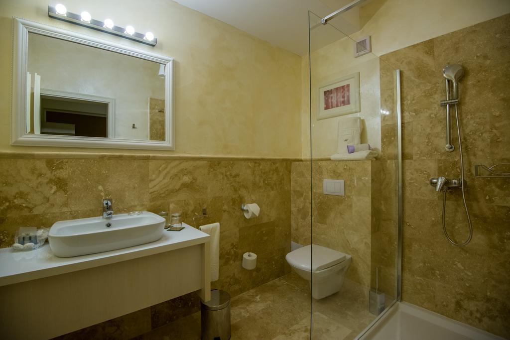 Hotel French Boutique à Braşov Extérieur photo