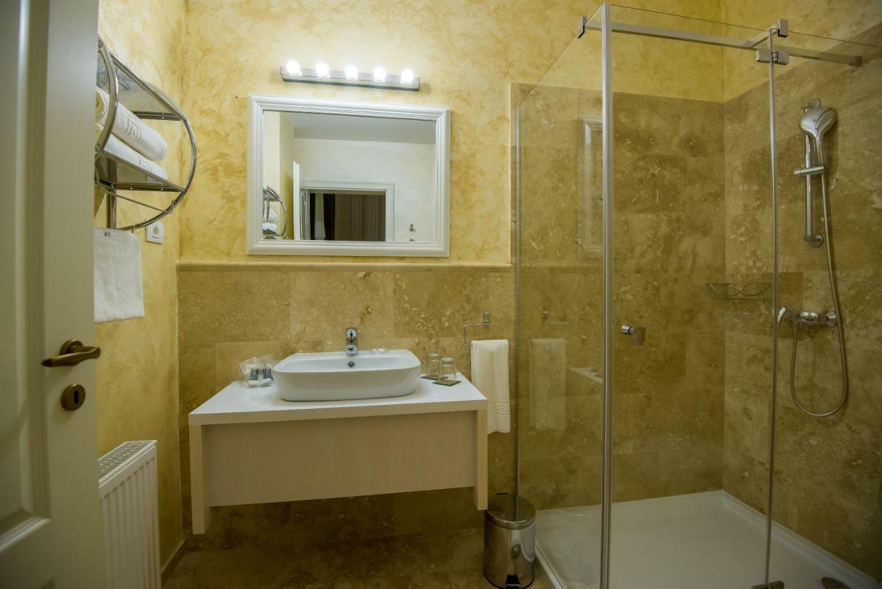 Hotel French Boutique à Braşov Extérieur photo